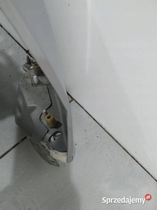 BŁOTNIK LEWY PRZÓD LB Ford Focus Mk3 20102019 świętokrzyskie