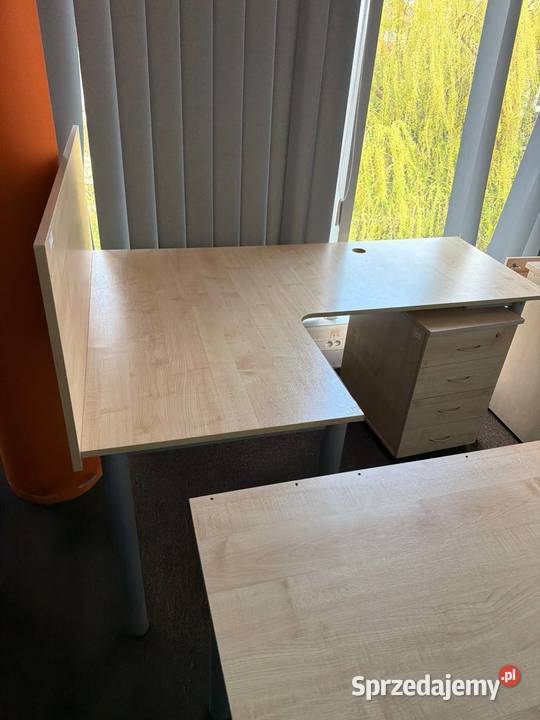 Biurka drewniane narożne biurowe Biuro mazowieckie Warszawa