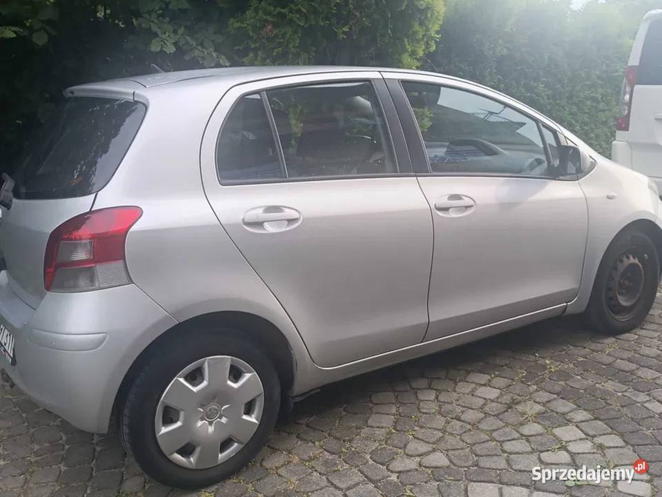 TOYOTA YARIS GAZ nieuszkodzony