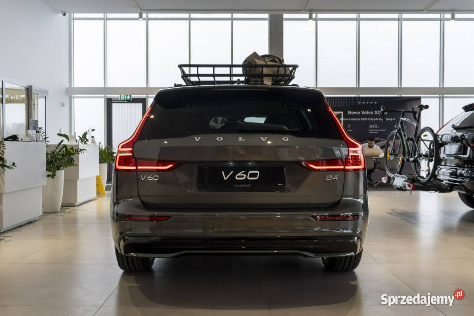 Volvo V60 Plus Dark B4 Mild hybrid Benzyna 197 Łódź sprzedam