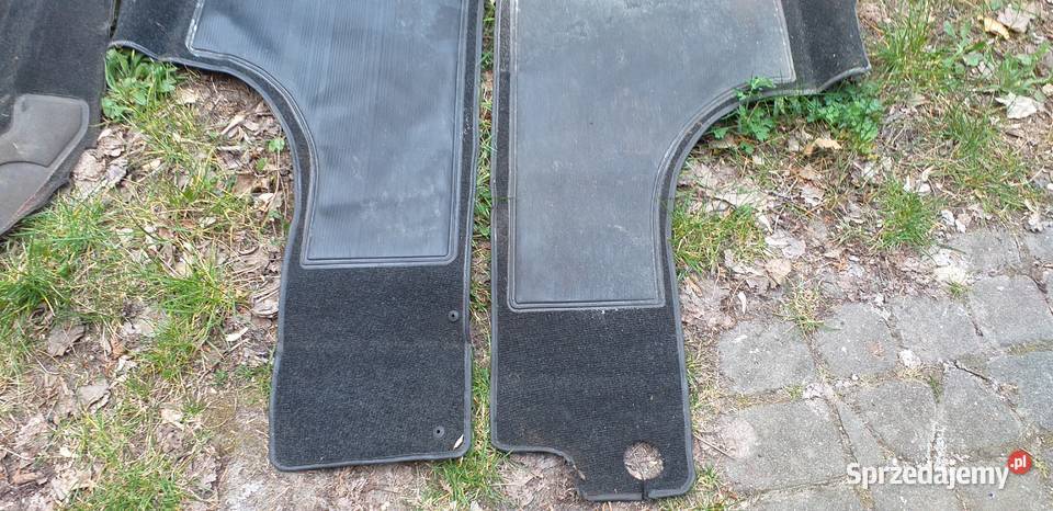 Dywaniki fiat 126p Rok produkcji 1979 Motoryzacja Warszawa