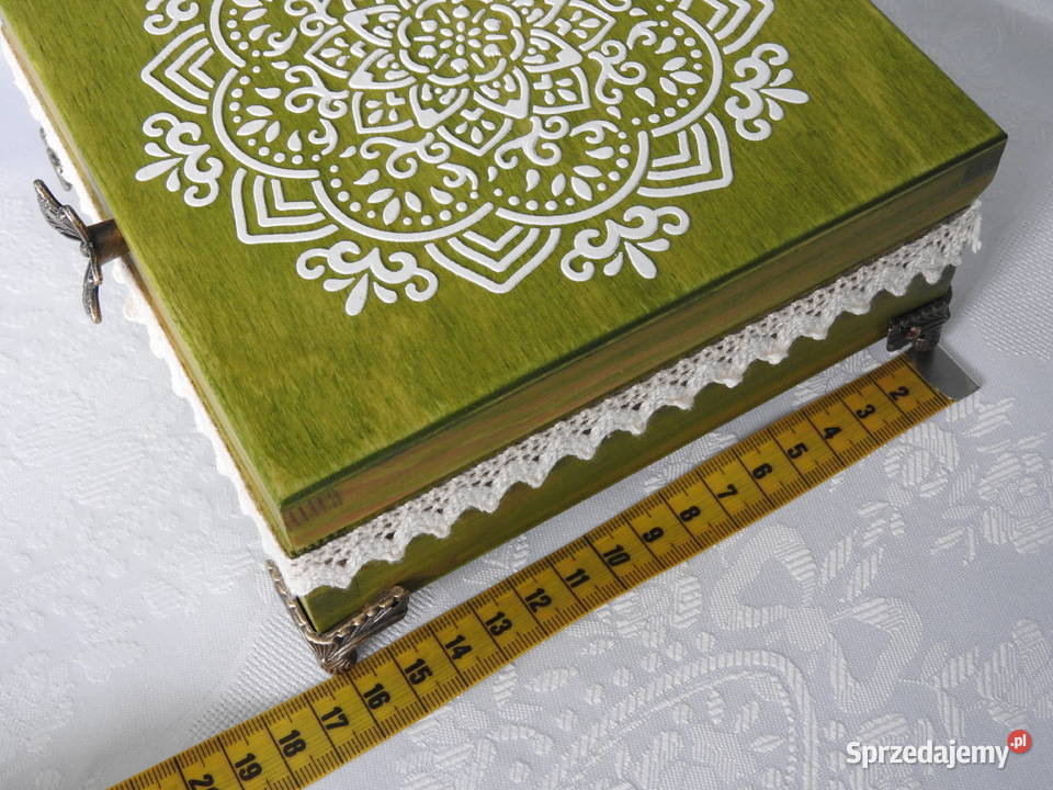 Szkatułka skrzynka na drobiazgi drewniane Bytom