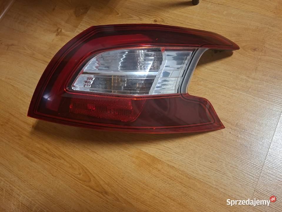 Lampa prawy tył peugeot 308 t9 HB Pozostałe Bukownica