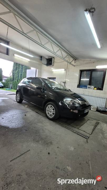 Fiat Punto 12b sport 70 2016r140 bogate Przemyśl sprzedam