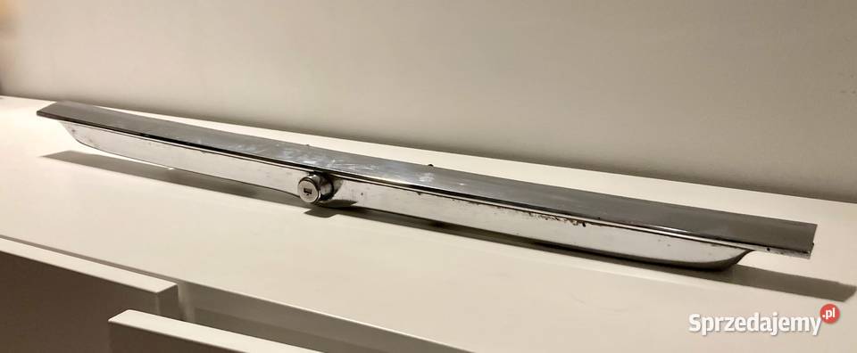 Mercedes Benz W107 listwa tylna chrom z zamkiem Poznań sprzedam