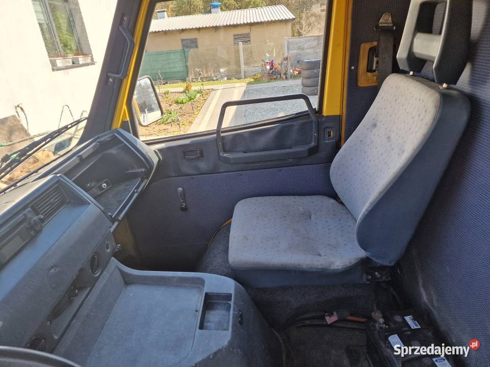Mercedes MB100 24d Auto Lawetadrugi na części manualna Niestępowo