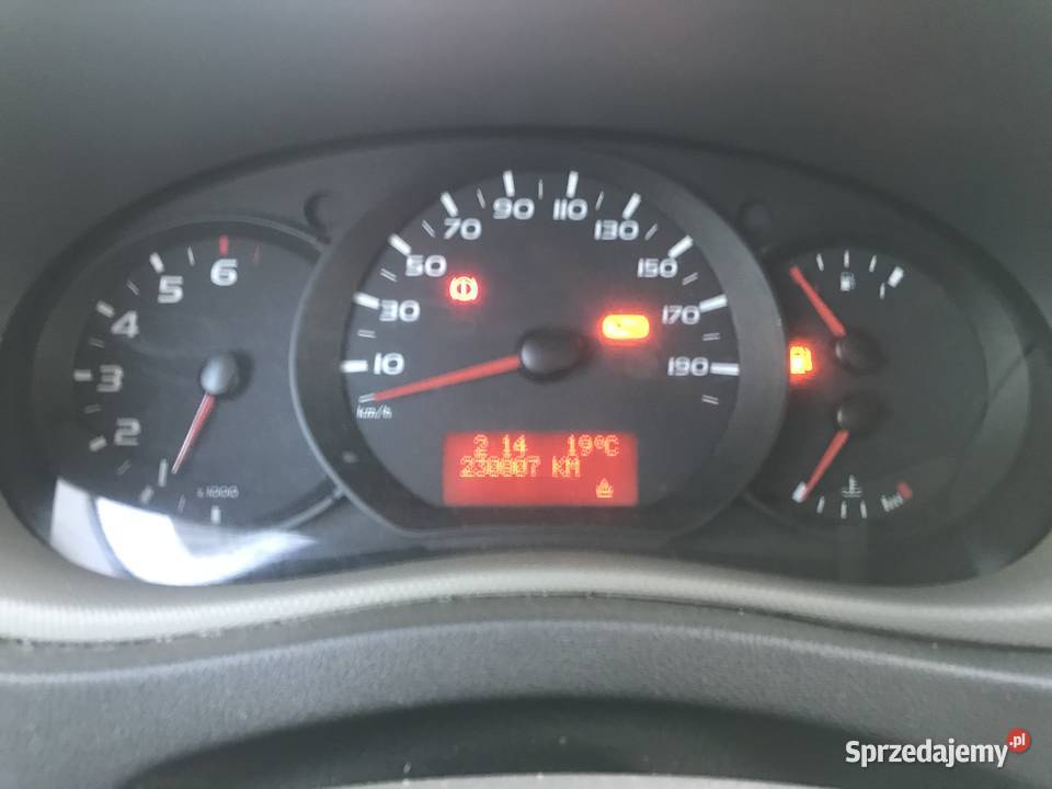 Nissan NV 400 Ambulans