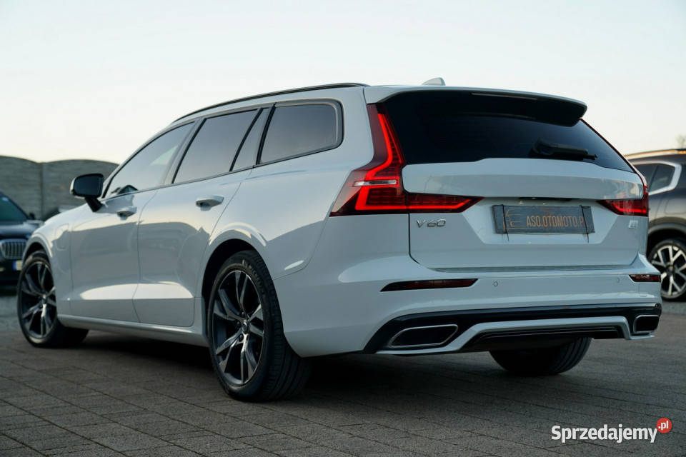 Volvo V60 R DESIGN acc FUL LED skóra nawi ALUSY ABS Otmuchów