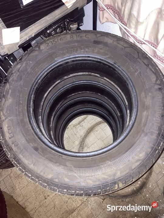 Opony Continental Van Contact Eco 23565R16 C 4 sprzedam