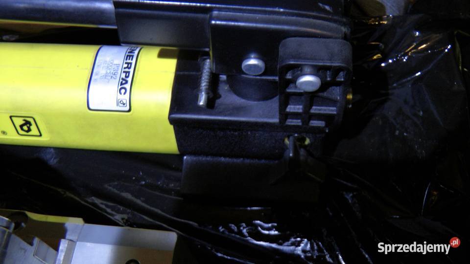 pompa enerpac p392 dwu stopniowa do prasy Starachowice