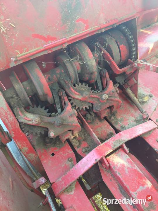 Prasa kostkującą Massey Ferguson 158 MF małopolskie Gdów