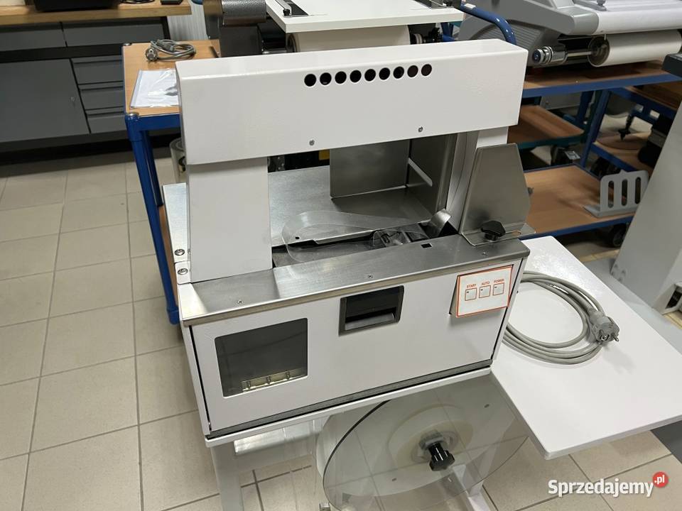 Banderolownica Com J24030 na podstawie mazowieckie Radom