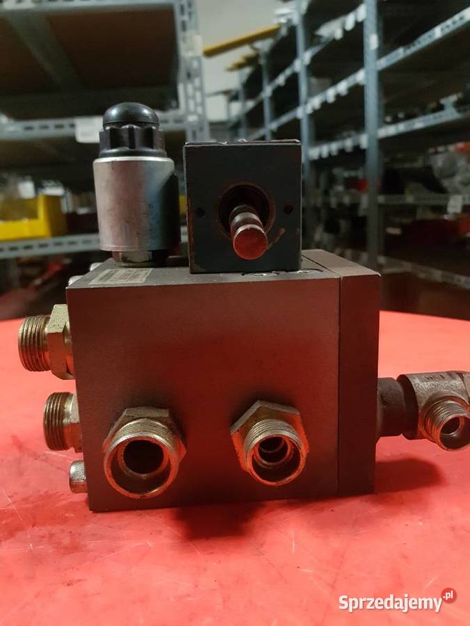 Rozdzielacz hydrauliczny BOSCH Sulechów sprzedam