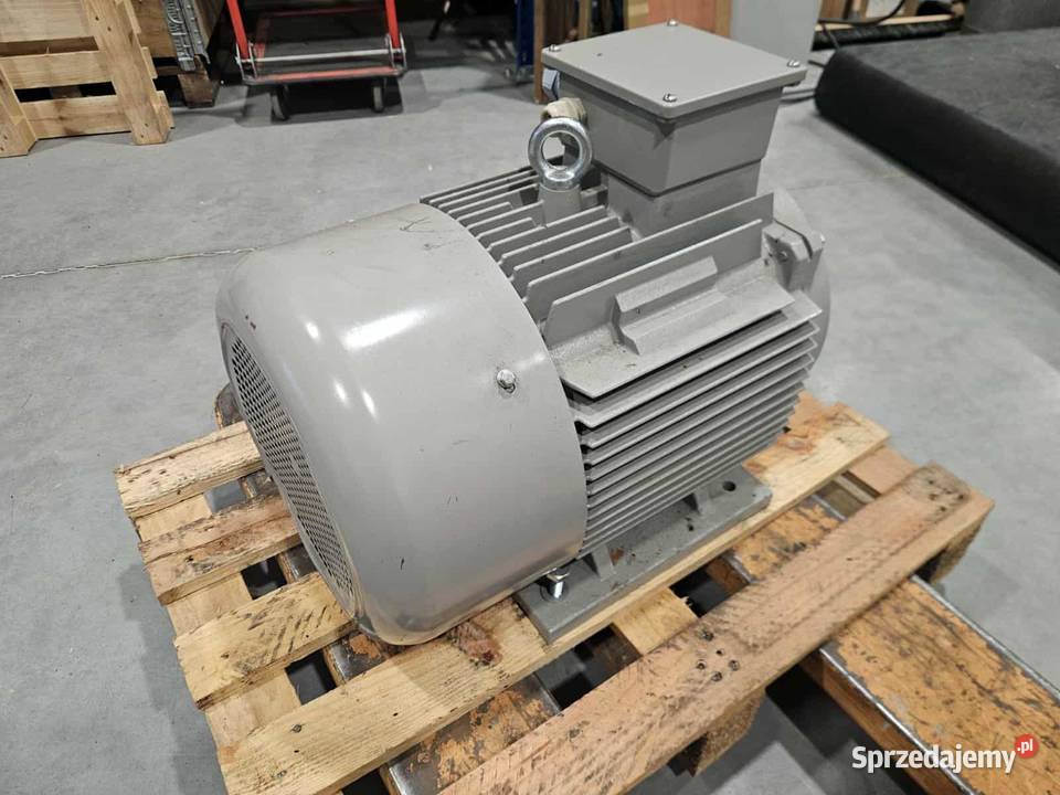 silnik elektryczny 185kW 1470 obrmin 400V IE3 sprzedam