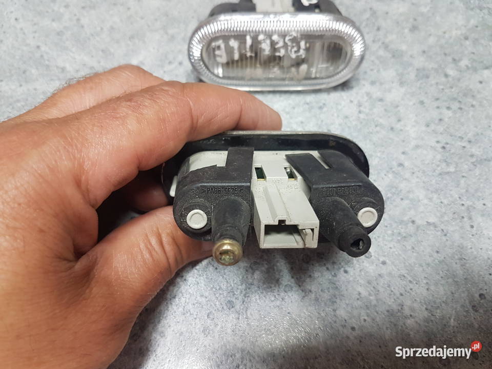 BEETLE MIGACZ LED KIERUNKOWSKAZ 1C0949101A osobowe Turkowice sprzedam