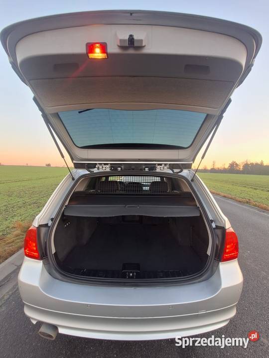 BMW E91 AUTOMAT 2010r 20D 163 automatycznyHAK Seria 3 Jarocin