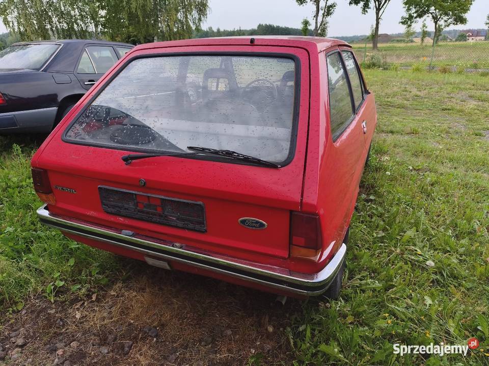 Ford Fiesta 82 r Z dokumentami Sprawna Aleksandrów Łódzki