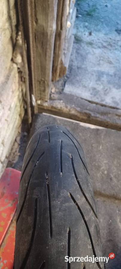 Sprzedam oponkę michelin 12070 zr 17