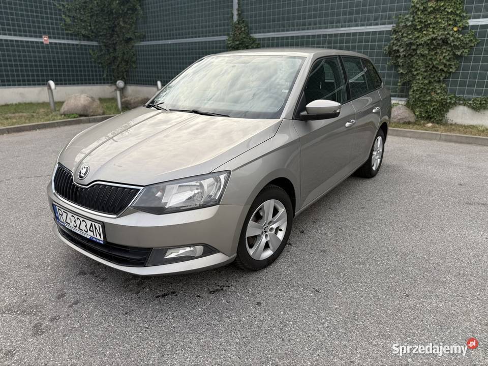 koda Fabia 12 Benzyna w stanie Kombi Warszawa