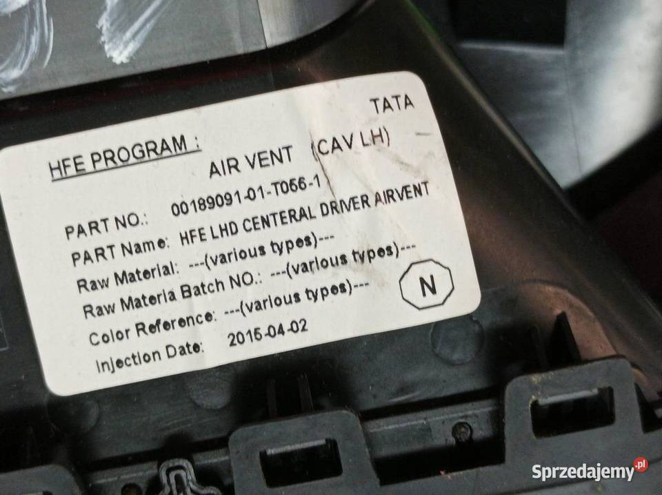 KRATKI NAWIEWU ŚRODKOWA DESKI EU Renault Kadjar świętokrzyskie