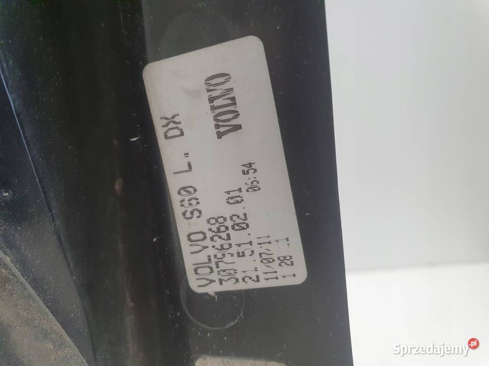 Volvo S60 II 1013r TYLNIA TYLNA LAMPA PRAWA osobowe sprzedam