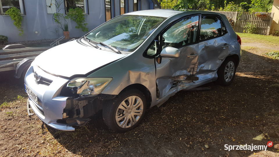 toyota auris I 20 d4d cała na częśći Ostrów Wielkopolski