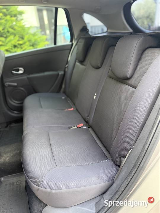 Renault Clio III Grandtour 200 przebieg 4/5 Clio