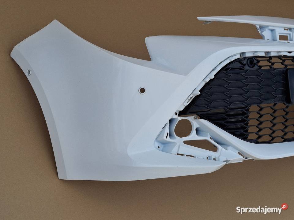 TOYOTA COROLLA E21 ZDERZAK PRZÓD PRZEDNI Bieleń