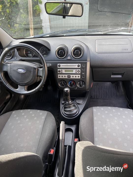 Ford Fiesta z małym przebiegiem 66670 1300cm3 Rybnik