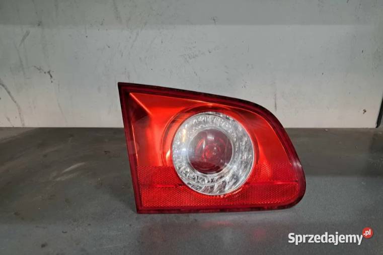 Lampa klapy Lewy TYŁ VW PASSAT B6 KOMBI osobowe Chrząstów