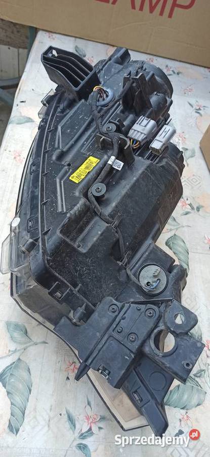 lampy przód soczewka LED Mitsubishi Qautlander 55000km Strzegom sprzedam