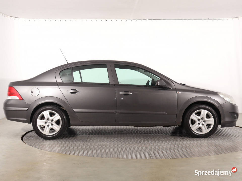 Opel Astra 16 16V 1598cm3 Katowice