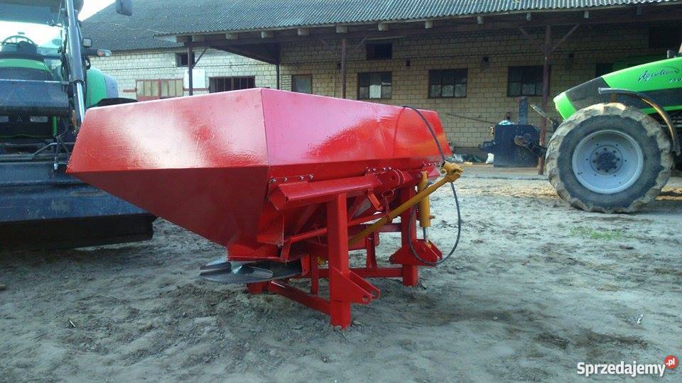 Rozsiewacz Lely Industries 1200 L Izbica Kujawska