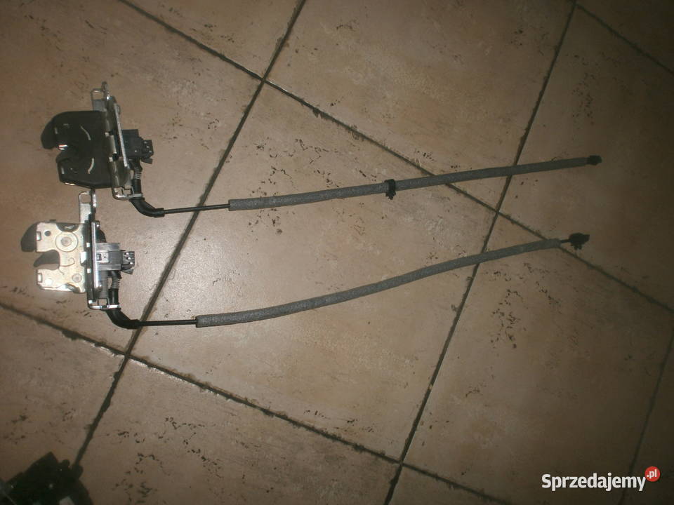 Zamek tylnej klapy Mercedes W 212 A 2127500084I Rok produkcji 2009 Części lubuskie Zielona Góra