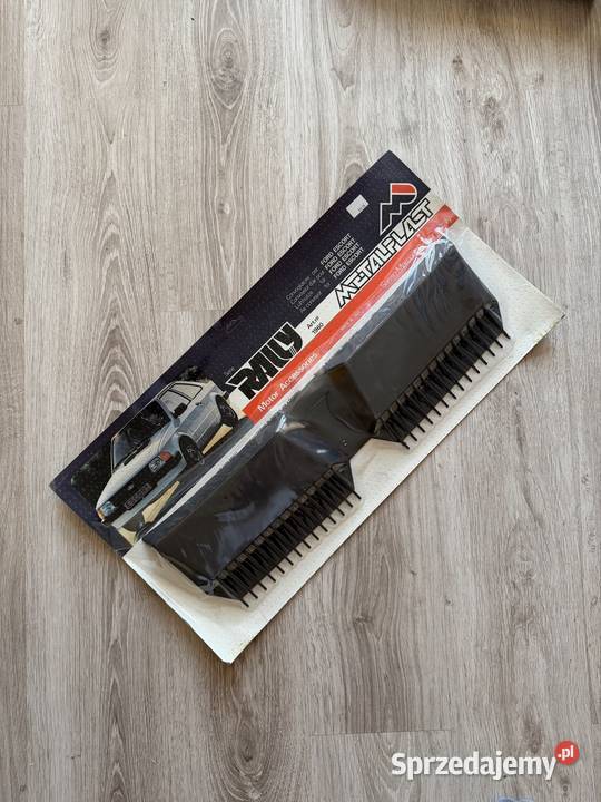 Wloty powietrza na maskę Metalplast Ford Escort sprzedam