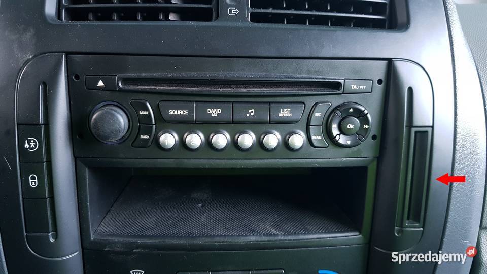 ScudoJumpyExpert II schowek na kartę parkingową Uchwyty fabryczne