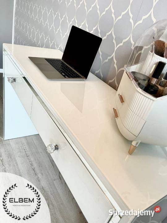 Szklana toaletka w stylu Glamour lustrzana ramka Radom