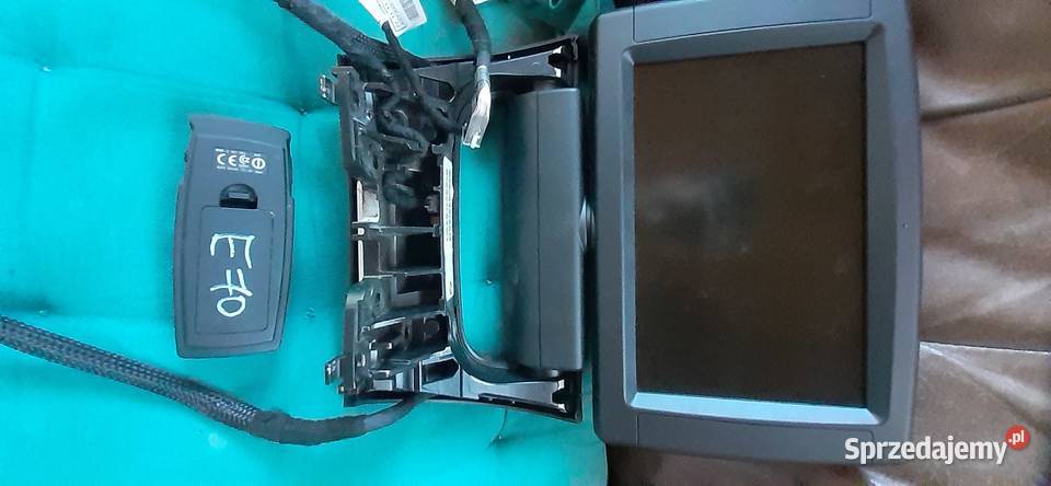 BMW X5 X6 E70 E71 Monitor ekran DVD tyl tunel Nisko