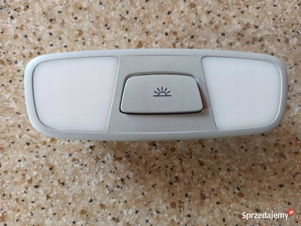 AUDI A3 8V LAMPKA PODSUFITKI 8V0947111