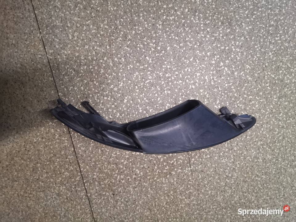 Toyota Corolla e12 0107r prawa zaślepka halogenu Zamość
