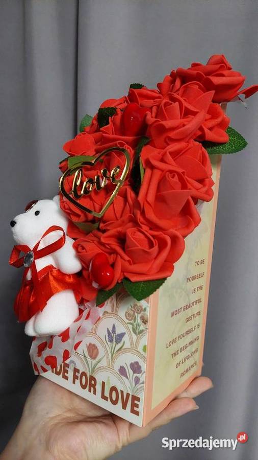 Kompozycja z róż Gotowy prezent do wręczenia Rybnik