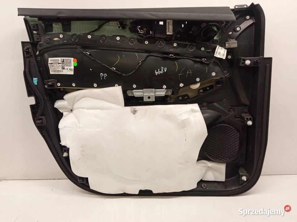 TAPICERKA BOCZEK PRAWY PRZÓD PASAŻERA