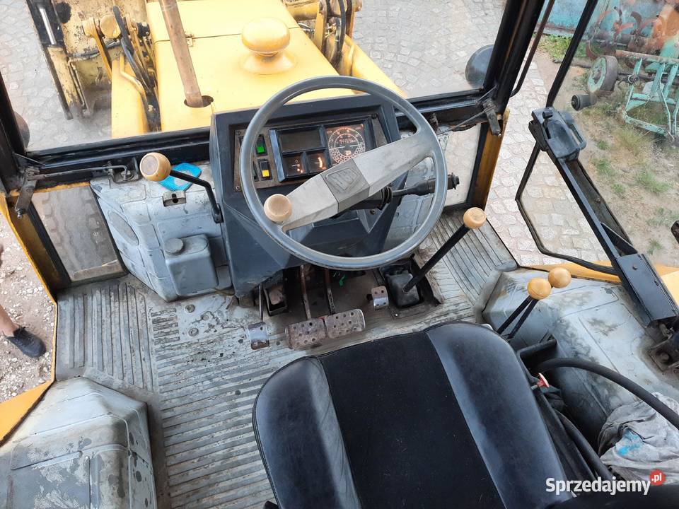 Koparkoładowarka JCB 3CX Bucze sprzedam