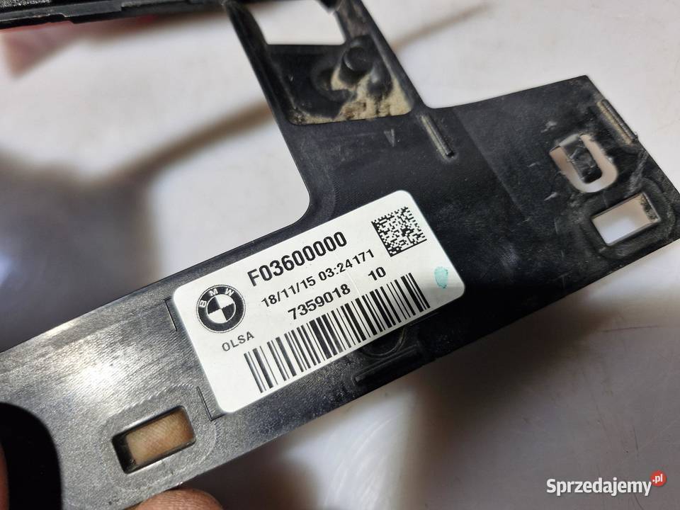 BMW F20 F21 LAMPA TYŁ TYLNA PRAWA W BŁOTNIK Oświetlenie