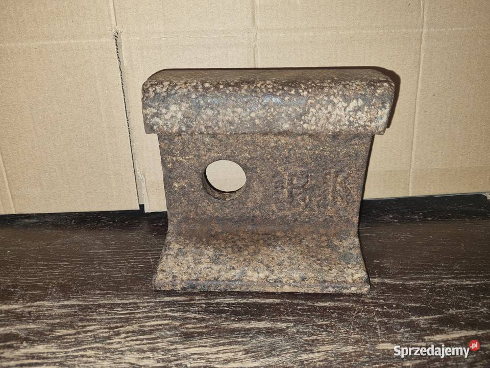 Kowadło szyna PKP z okresu PRL