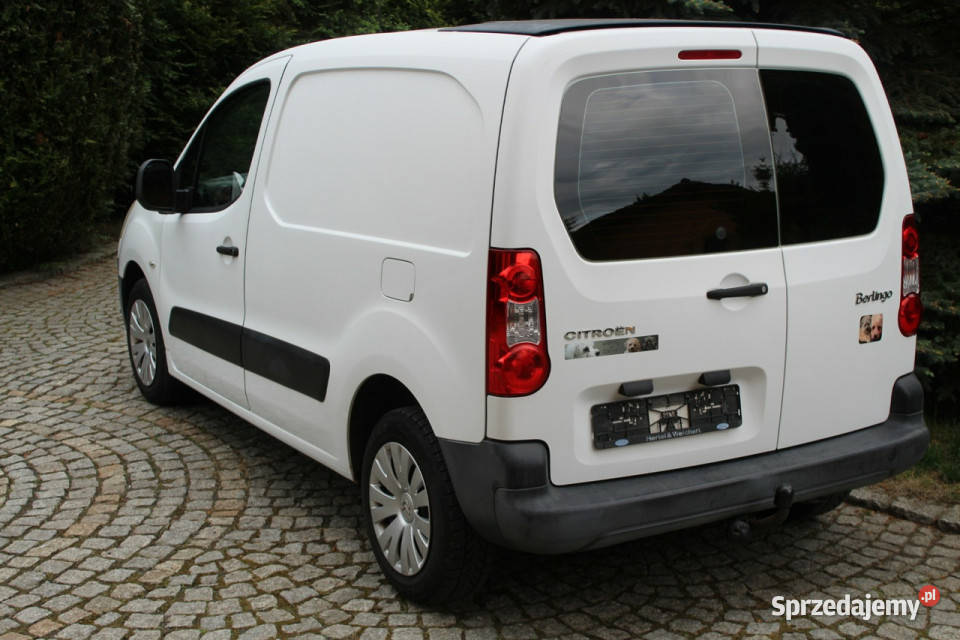 Citroen Berlingo Benzyna 120 Niski przebieg 103 Lubań