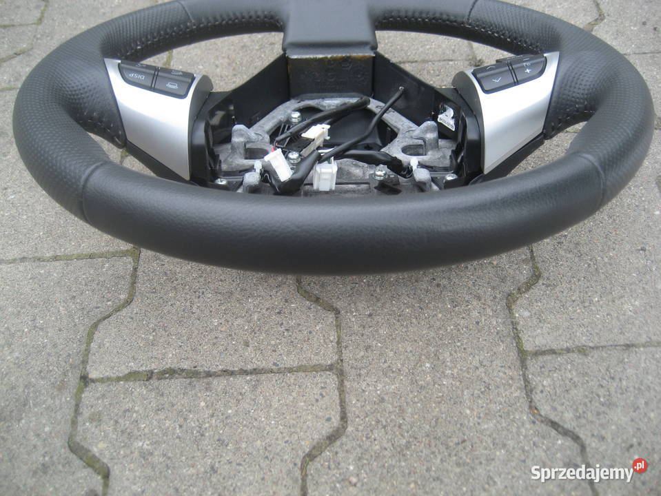 toyota auris I lift hybryda 1012r kierownica Kierownice Rakoniewice