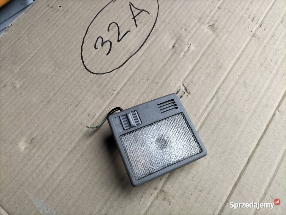 AUDI 80B4 80 B4 LAMPKA PODSUFITKI WNĘTRZA Kamień-Kolonia