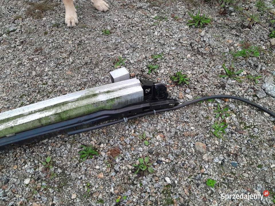 Subaru Forester 2003 2004 2006 belka w zderzak