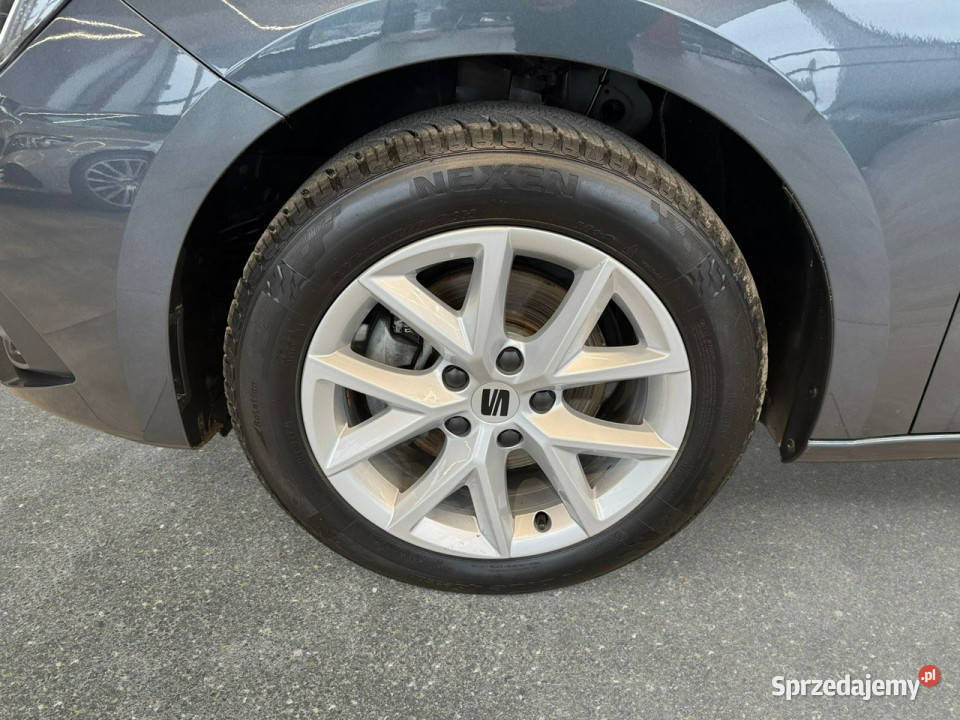 Seat Leon VAT 23 Style 10TSI 110 M6 202223 r 65100km